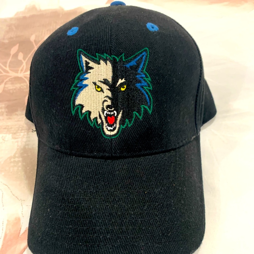 2/$25 Minnesota Timberwolf’s strapback